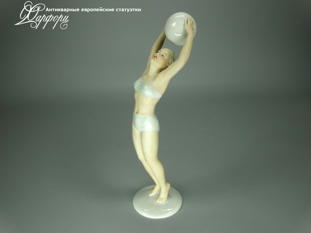 Купить фарфоровую статуэтку Schaubach Kunst Волейболистка